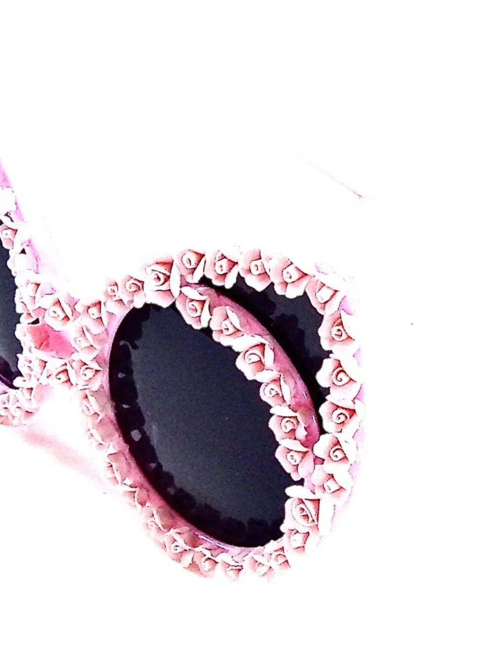 GASOLINE GLAMOUR CHEROKEE ROSE FOXY GLASSES 🌸🌹🌸